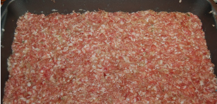 Mleto meso v pečici za burgerje in sendviče