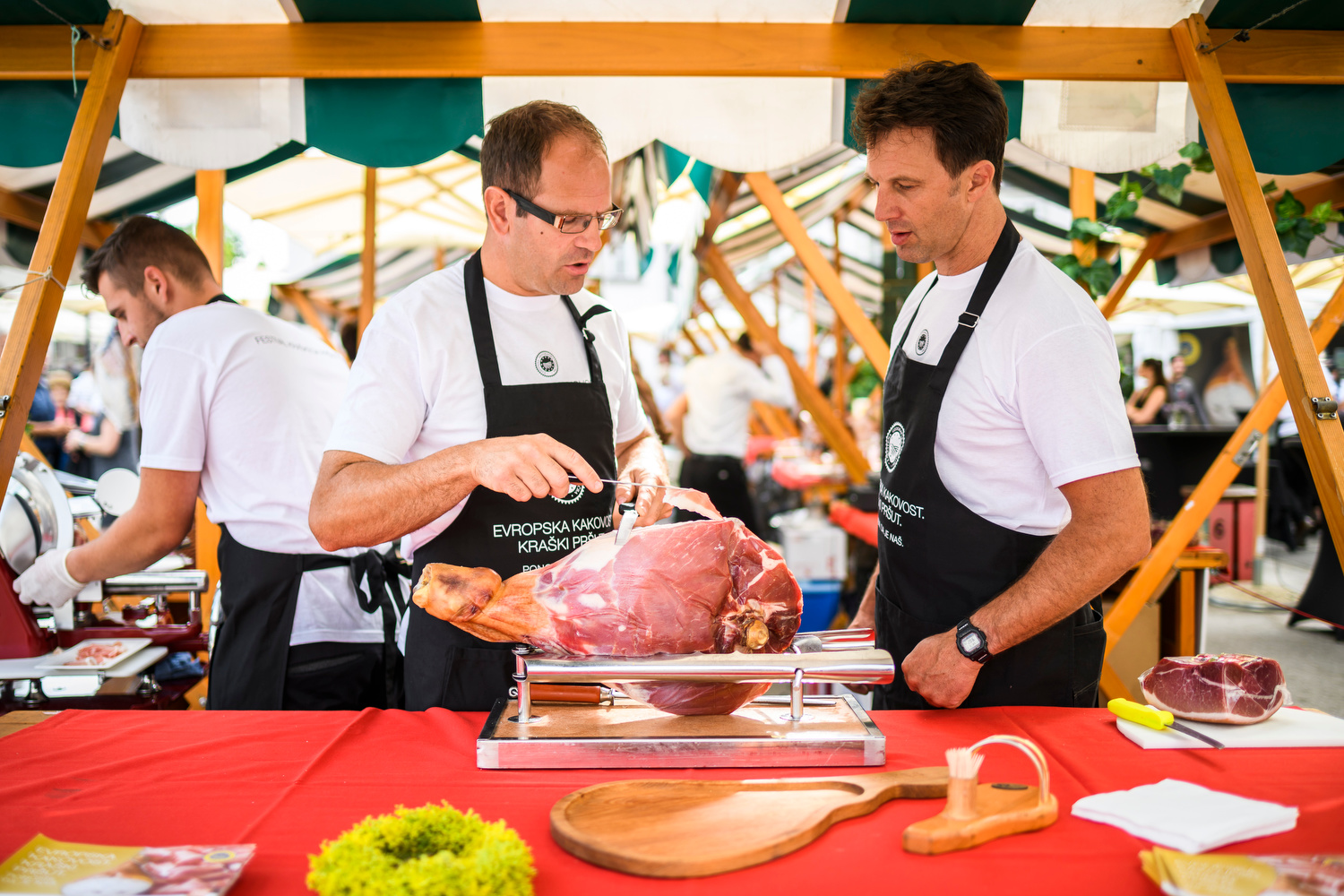 Vabljeni na festival kraškega pršuta