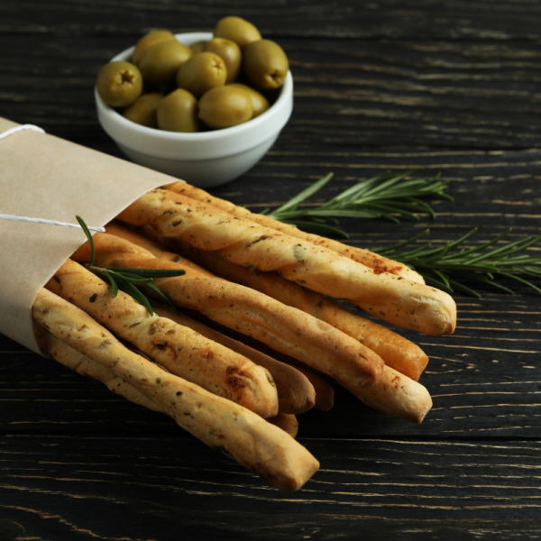 Grisini z olivami in rožmarinom