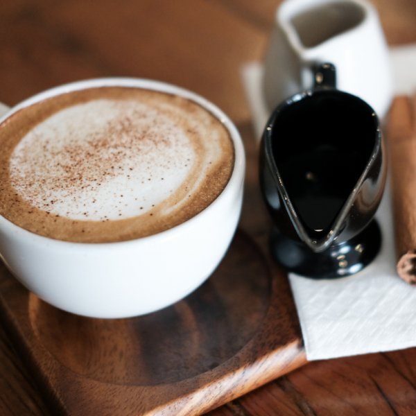 Cimetova mocha kava