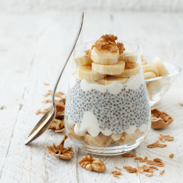 Chia puding z orehi in banano