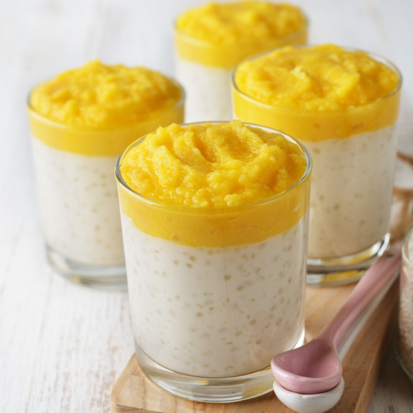 Tapiokin puding z mangom